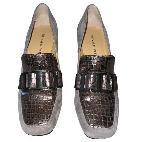 Like New DONALD J. PLINER Caresse Gray Taupe Suede Pump Buckle Loafers S… - Picture 8 of 10